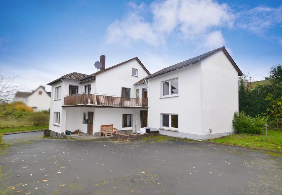 Thumbnail-Einfamilienhaus mit großem Garten und Blick auf den Ölberg
