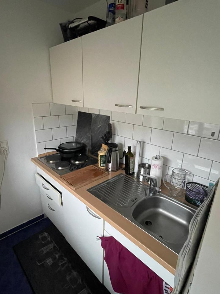 Thumbnail-1.5 Raum mit eingerichteter Küche und Balkon