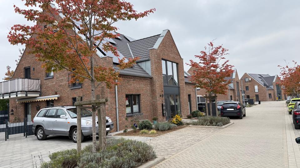 Thumbnail-Neubau: moderne 3-Zi-Whg. mit Balkon, Garten und Garage