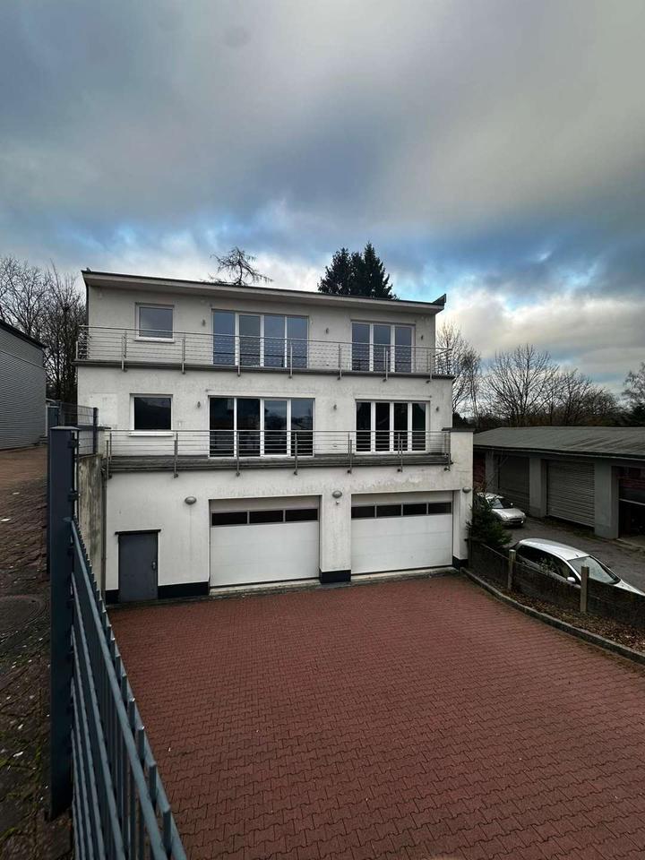 Thumbnail-Moderne Büro-Praxisfläche in zentraler Lage mit 160 qm Tiefgarage