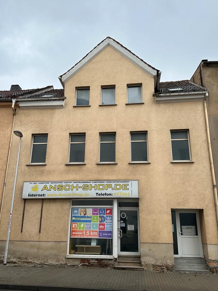 Thumbnail-Vielseitiges Raumwunder mit Gewerbeeinheit: Ihr Sanierungsobjekt