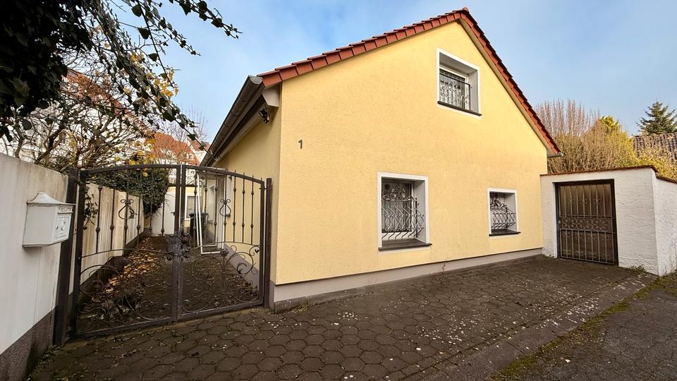 Thumbnail-Immobilie Haus mit Garten und Terrasse Zentrum GT
