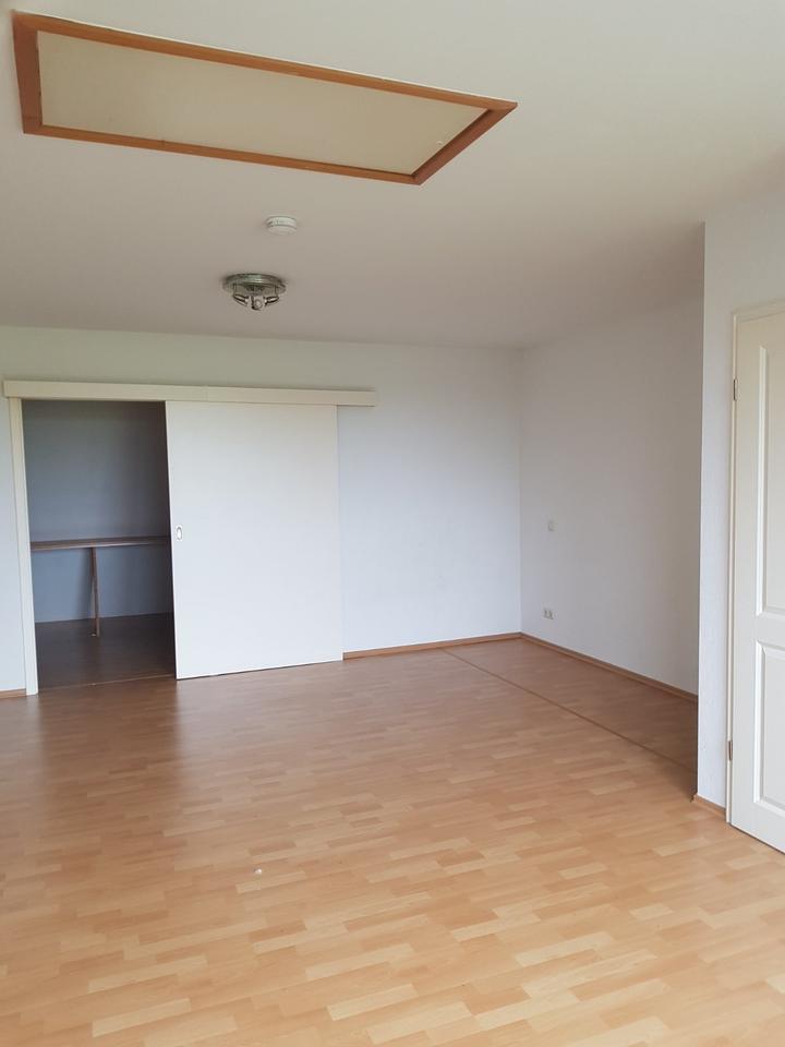Thumbnail-80 m²- Mietwohnung (2 Zimmer) auf dem Lande