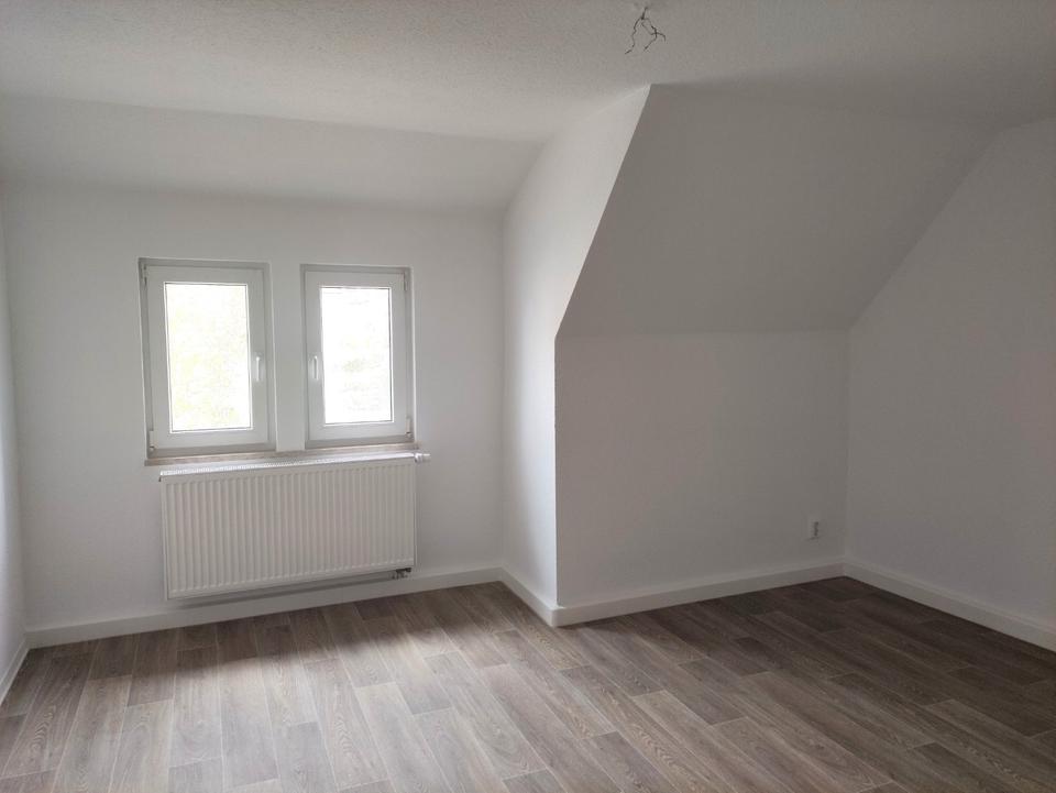 Thumbnail-Gemütliche 3 Zimmer Dachgeschoßwohnung in bevorzugter Lage