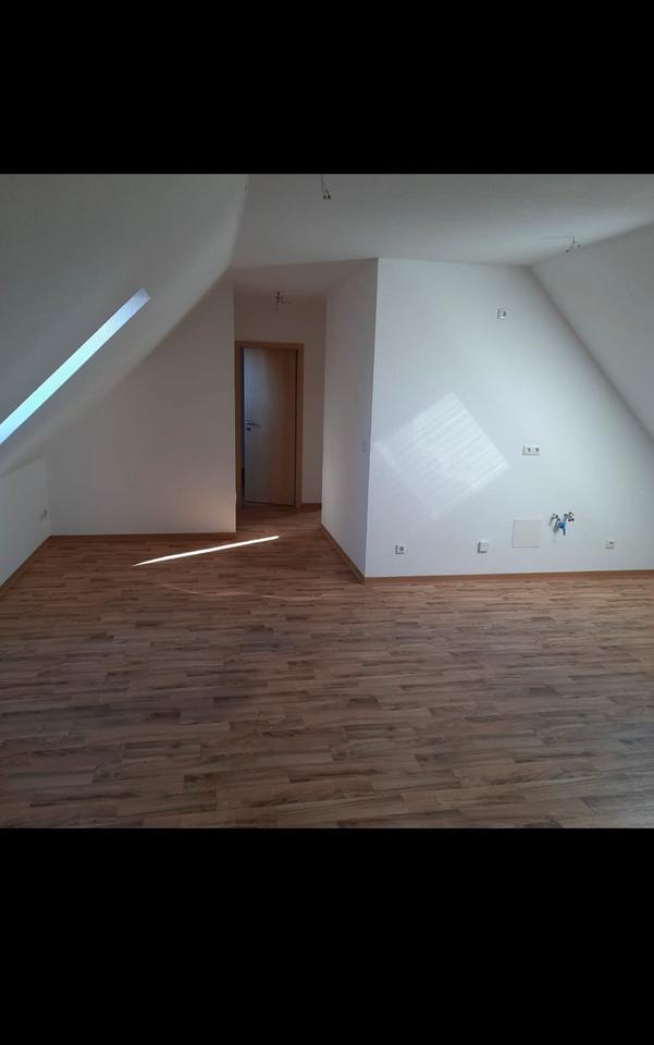 Thumbnail-Schöne zentrale Dachgeschoss Wohnung in 98634 Wasungen