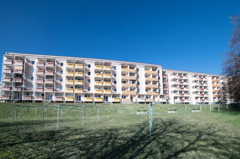 Thumbnail-Helle, möblierte 3-Raum-Wohnung mit Balkon im 2. Obergeschoss
