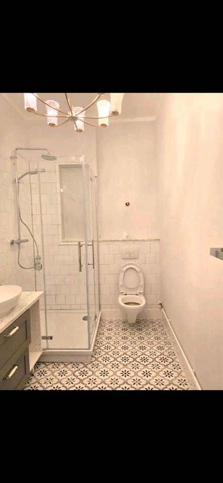 Thumbnail-schön sanierte 2 Zimmer Altbau Wohnung Graf Haeseler Str.