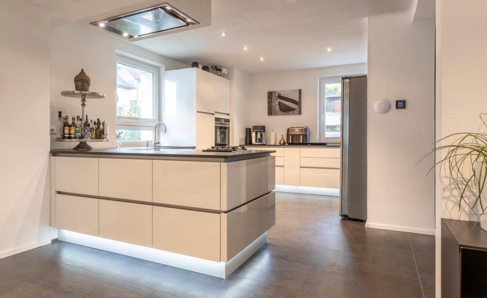 Thumbnail-Einfamilienhaus in Tiengen mit Baugrundstück