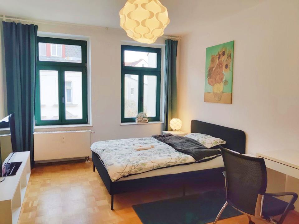 Thumbnail-Stilvoll möblierte WG-Zimmer in Magdeburg