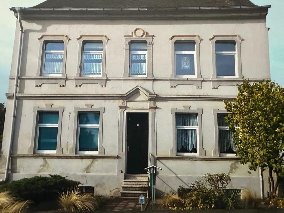 Thumbnail-Mehrfamilienhaus - Preis zu verhandeln