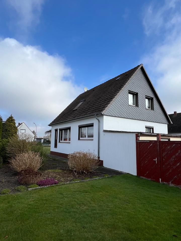 Thumbnail-1-2Familienhaus in RethwischItzehoe Kreis Steinburg zu verkaufen