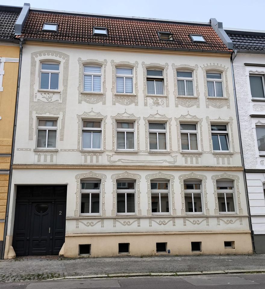 Thumbnail-große 4-Raumwohnung mit Balkon in ruhiger Lage