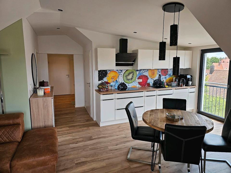 Thumbnail-Moderne DG Wohnung mit Fernblick