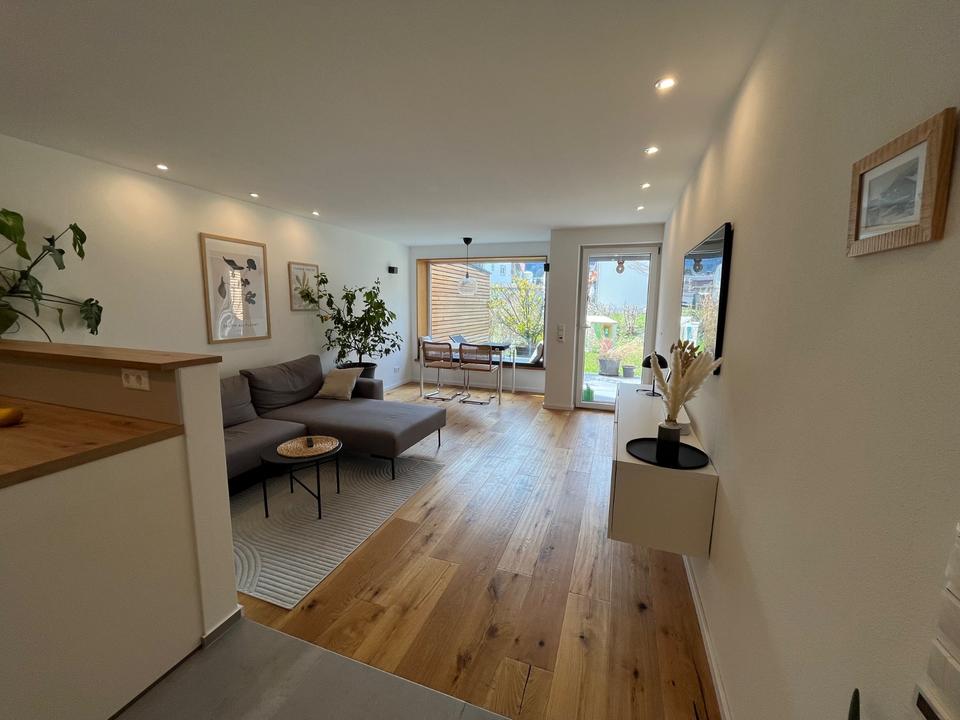 Thumbnail-Moderne, möblierte EG Wohnung mit Garten - 12 bis 36 Monate