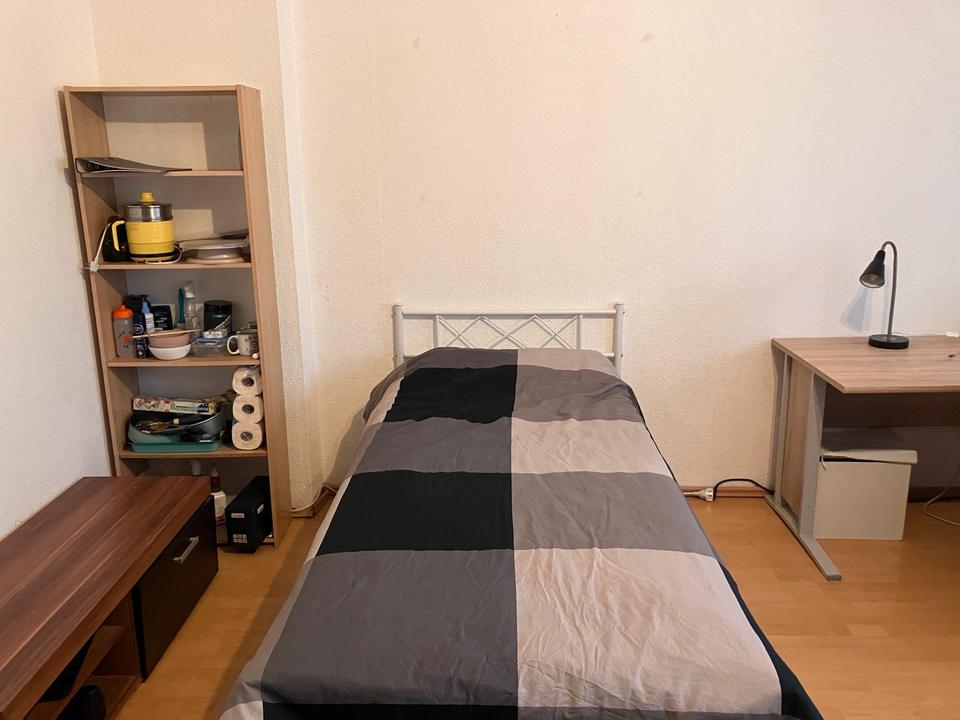 Thumbnail-Wohnzimmer in Aachen (Nachmiete)