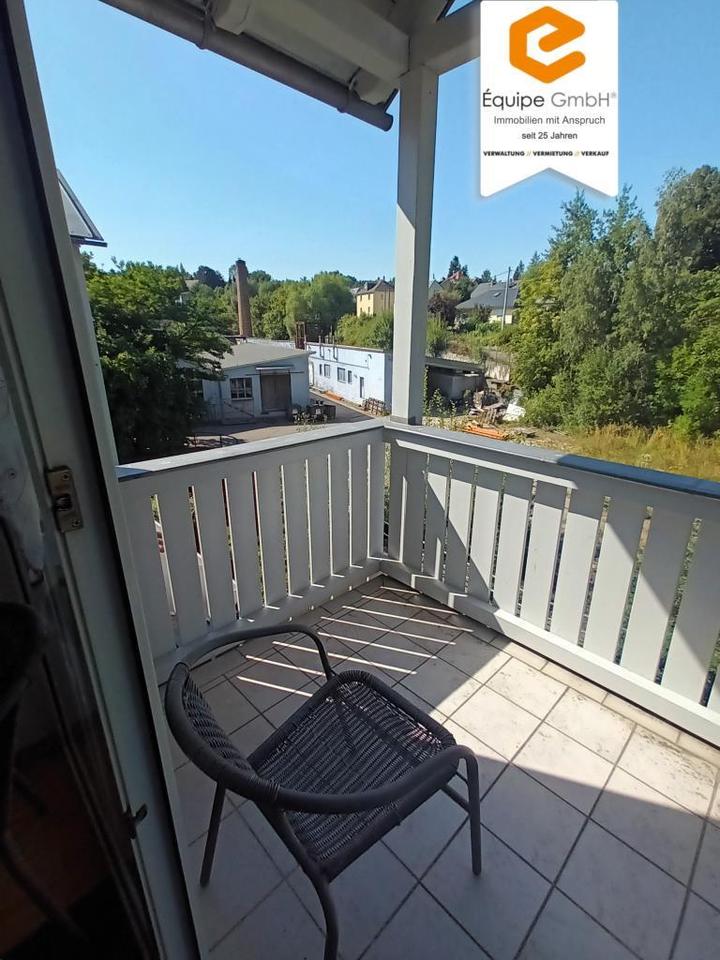 Thumbnail-Helle 4-Raumwohnung unter dem Dach mit Blick ins Grüne!