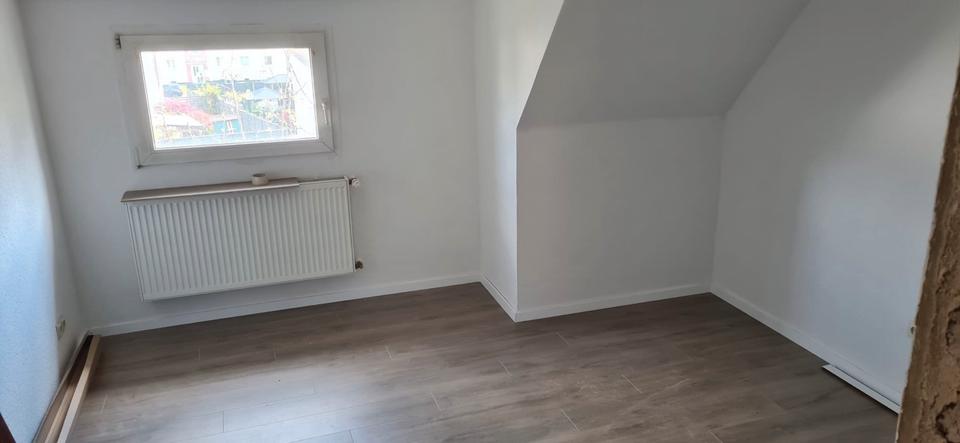 Thumbnail-Renovierte Wohnung Gelsenkirchen-Horst 45899 50qm DG2.OG.