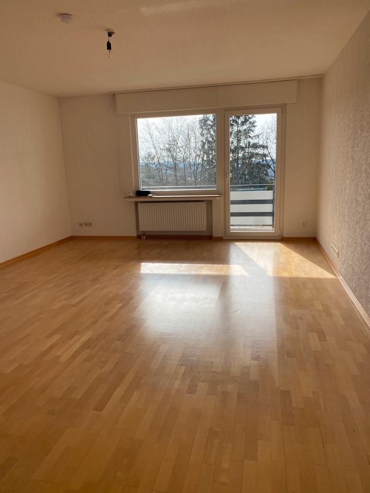Thumbnail-3- Zimmer-Wohnung mit großem Balkon und Stellpatz Warmmiete960€