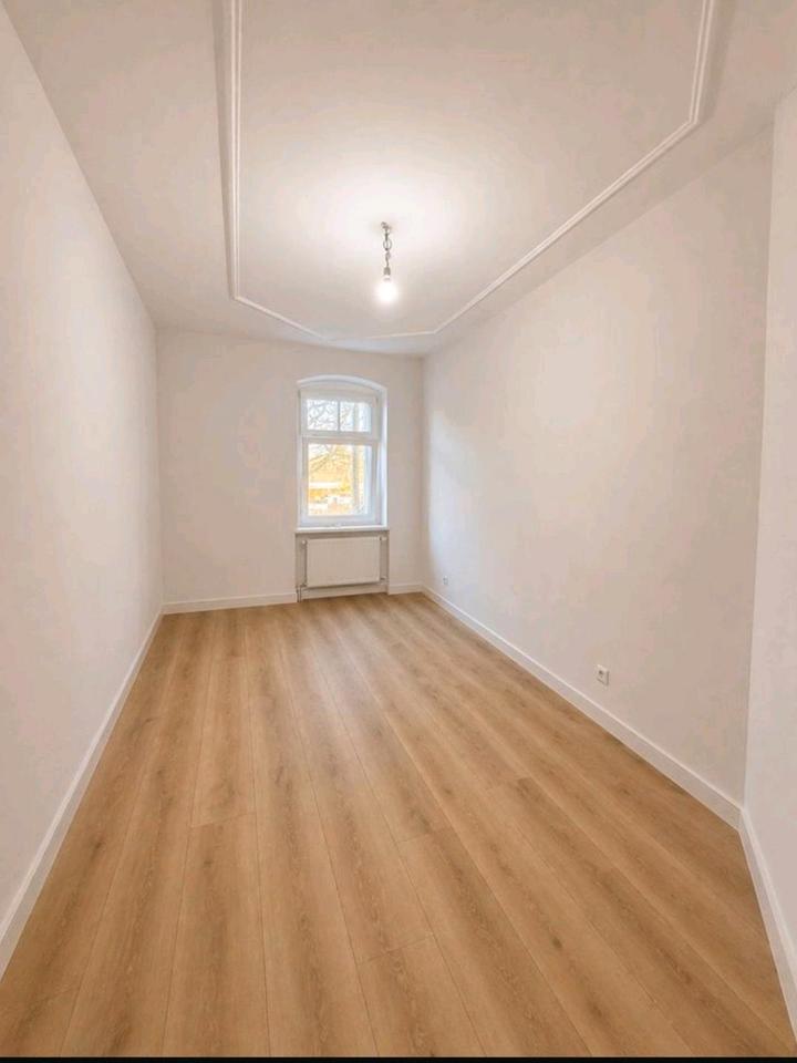 Thumbnail-Wunderschöne 2 Zimmer Wohnung Charlottenstr. 13156 Berlin Miete
