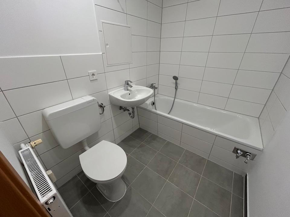 Thumbnail-Die erste Kaltmiete ist frei!! Erstbezug nach Sanierung in heller 3-Zimmer-Wohnung!