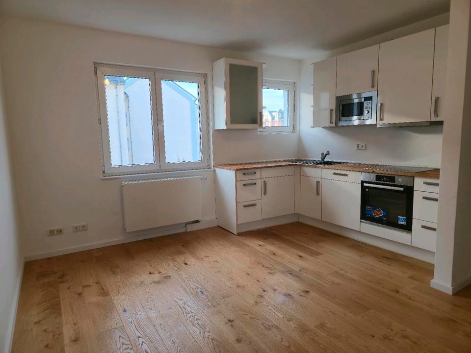 Thumbnail-Modern & bezugsfertig: Provisionsfreie Zwei-Zimmer ETW mit Loggia