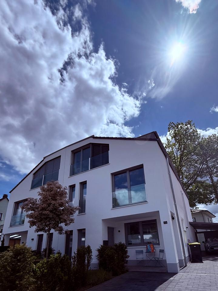 Thumbnail-Repräsentatives Einfamilienhaus in Rösrath