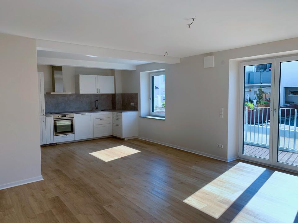 Thumbnail-Helle 3,5-Zimmer-Wohnung (88 m²) mit Aufzug & Balkon im Zentrum