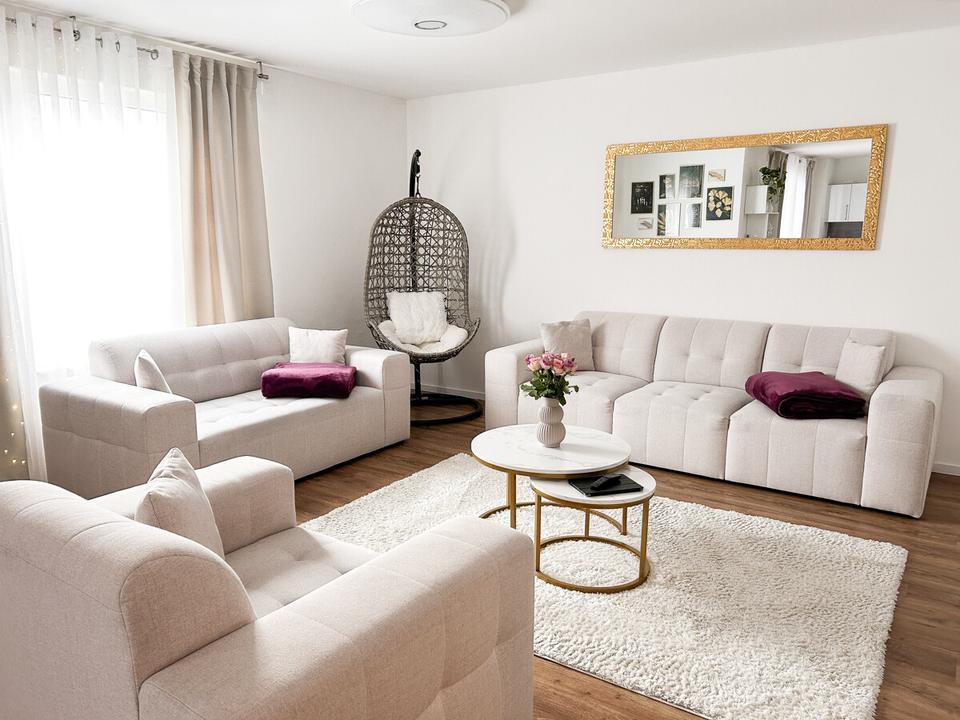 Thumbnail-Moderne 3-Zi.-Wohnung mit Einbauküche, Loggia und 2 TG-Stellplätzen