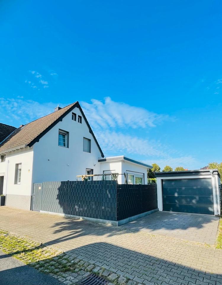 Thumbnail-Top Modernes Eckhaus in Gladbeck