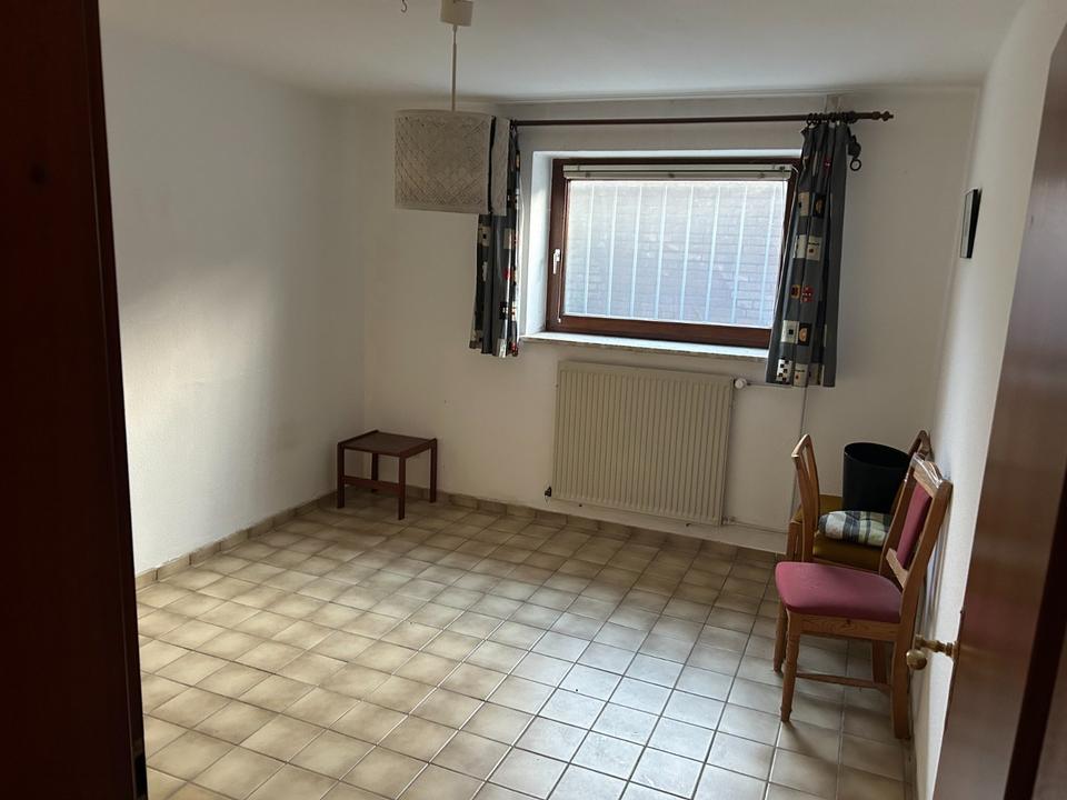 Thumbnail-gemütliche 3Zi Wohnung im Souterrain Mitten in Osterrönfeld