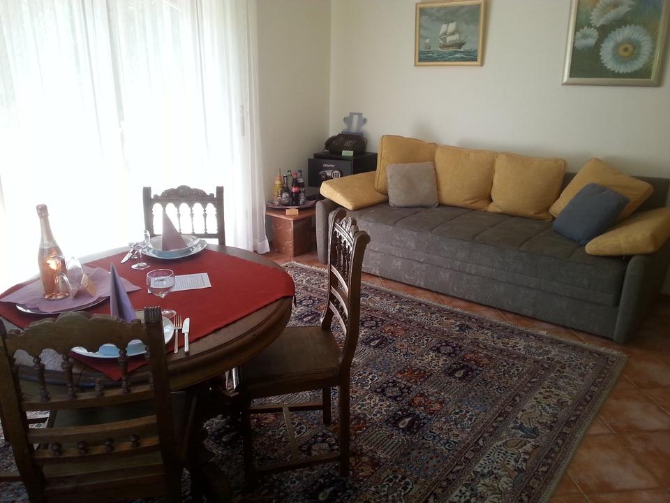 Thumbnail-Moderne und preiswerte Wohnung im 1. Obergeschoss