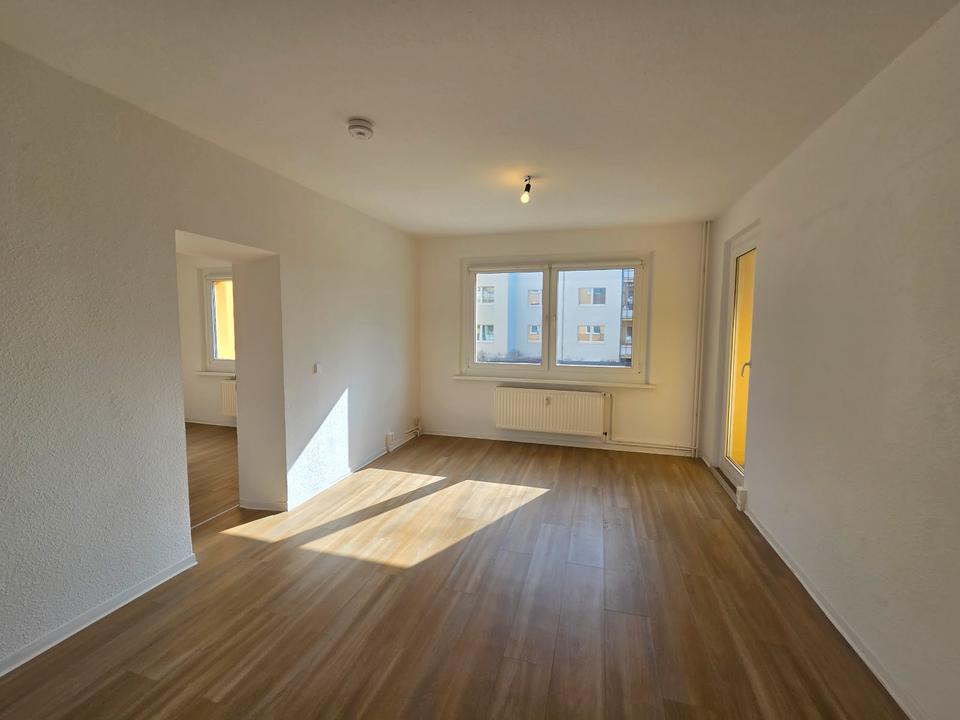 Thumbnail-Naturnah wohnen - 4-Zimmer-EG-Wohnung mit Balkon in Bad Saarow