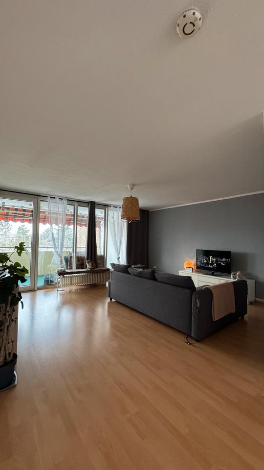 Thumbnail-Helle 3-Zimmer-Wohnung (91 m²) mit Balkon, Aufzug & Keller