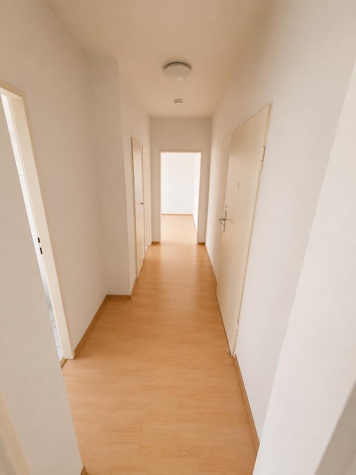 Thumbnail-2-Zimmer-Wohnung in Frankfurt-Gallus ab 01.08. zu vermieten