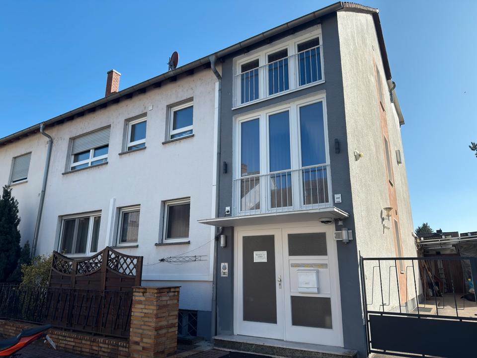 Thumbnail-3 ZKB mit Balkon und EBK Frankfurt Rödelheim