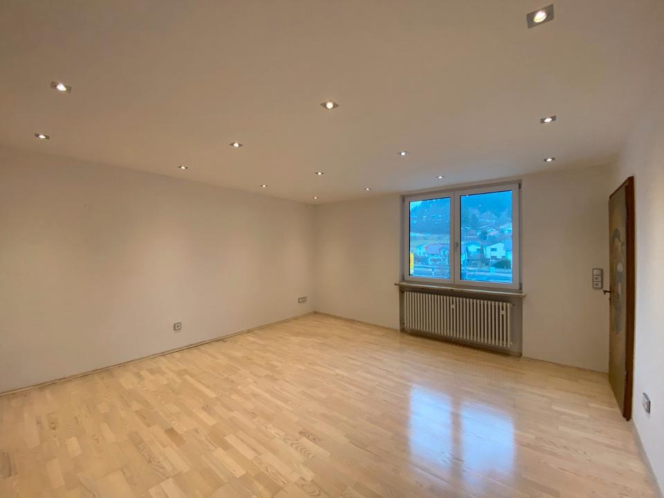 Thumbnail-4-Zimmer Wohnung 100qm zentrale Lage Biessenhofen