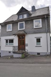 Thumbnail-Einfamilienhaus mit großem Garten und Keller in ruhiger Lage