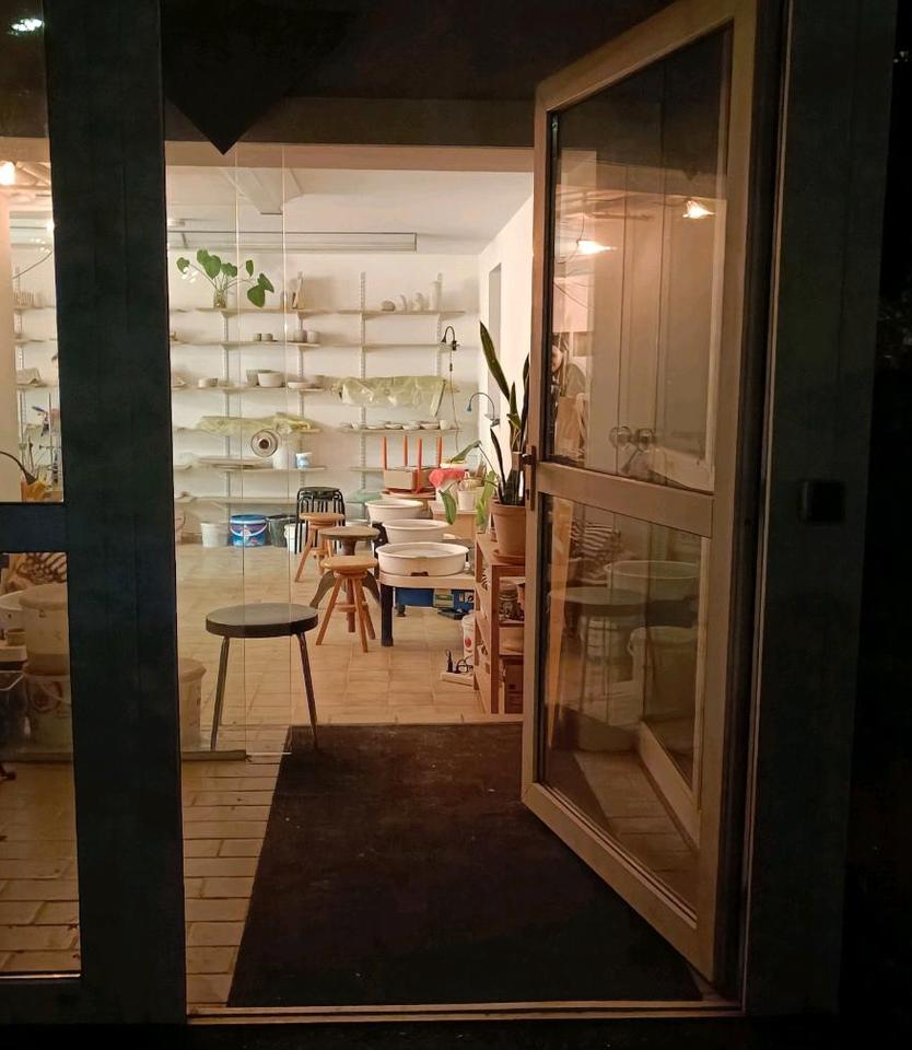 Thumbnail-Werkstatt Atelierplatz für Keramik Töpferstudio