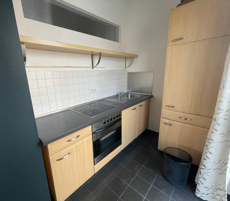 Thumbnail-Helle 1-Zimmer-Wohnung mit Einbauküche ist verfügbar