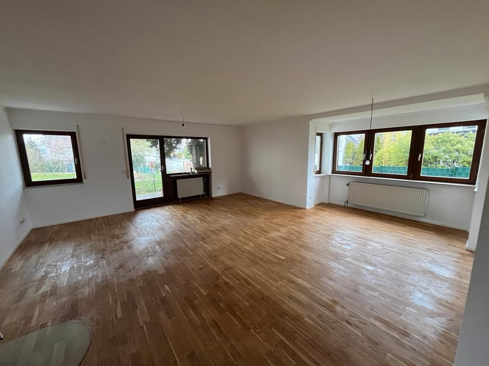 Thumbnail-Renovierte 3 Zimmer Wohnung in Top lage