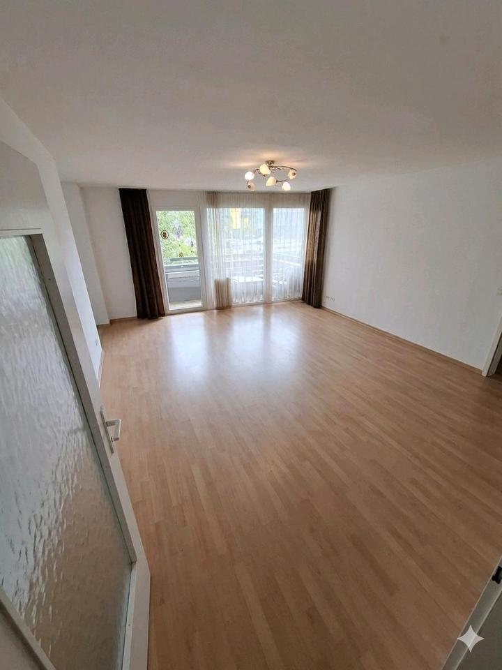 Thumbnail-Von PRIVAT: Top Lage! Helle 3,5 Zimmer Wohnung in Walldorf