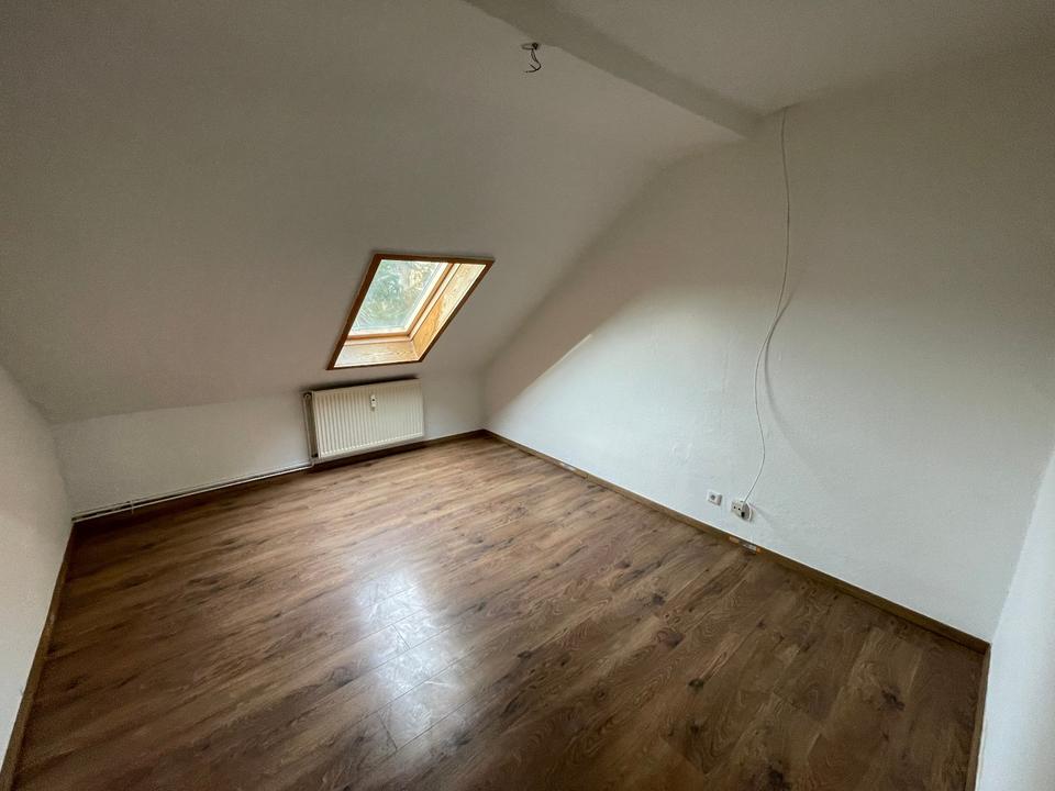 Thumbnail-2-Zimmer-Dachgeschosswohnung in Apolda