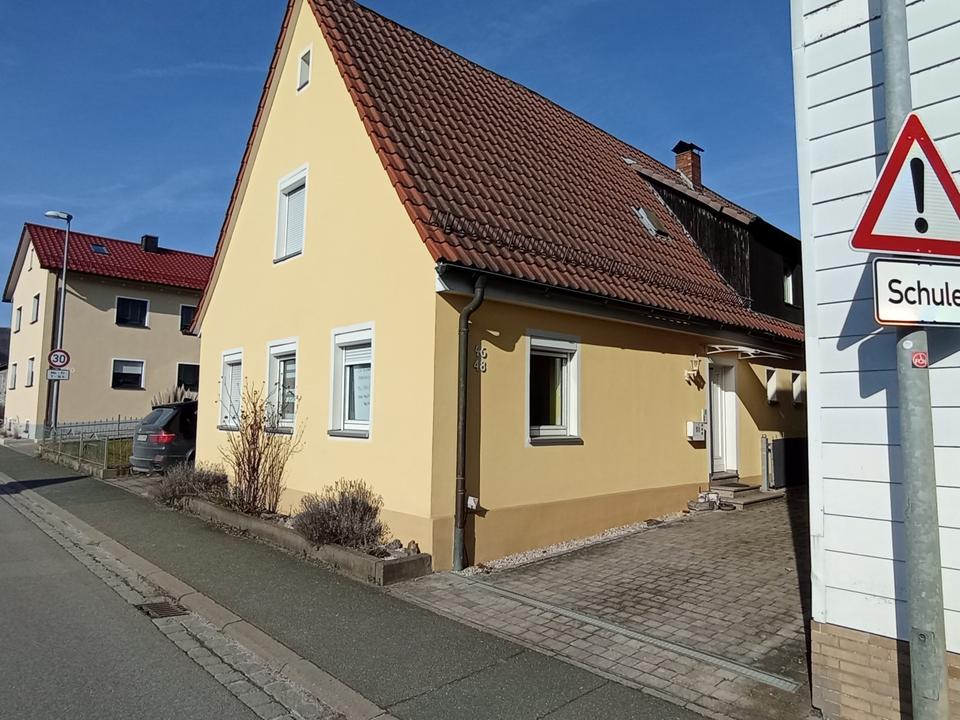 Thumbnail-Attraktives Einfamilienhaus mit großzügigem Raumangebot