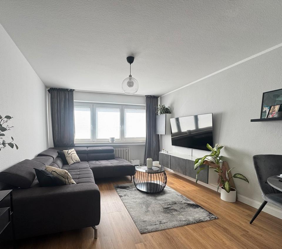 Thumbnail-Helle 2-Zimmer-Wohnung mit Balkon & Stellplatz – in Opladen