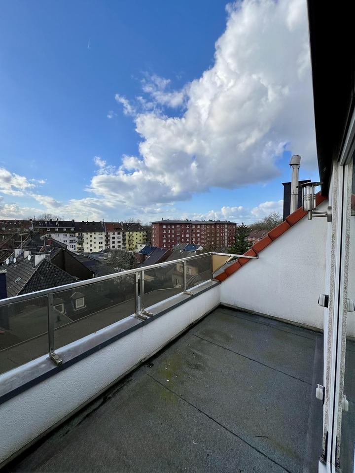 Thumbnail-Helle 2,5-Zimmer-Wohnung mit Balkon & ausgebautem Spitzboden!