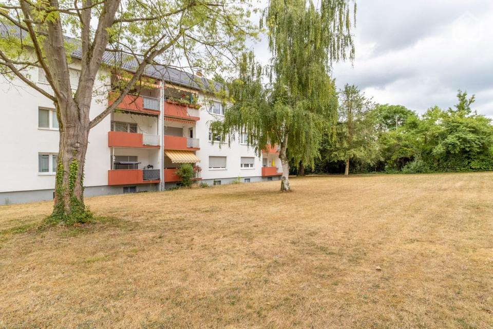 Thumbnail-3-Zimmer 85qm möblierte Wohnung mit Balkon in HU- Kesselstatdt