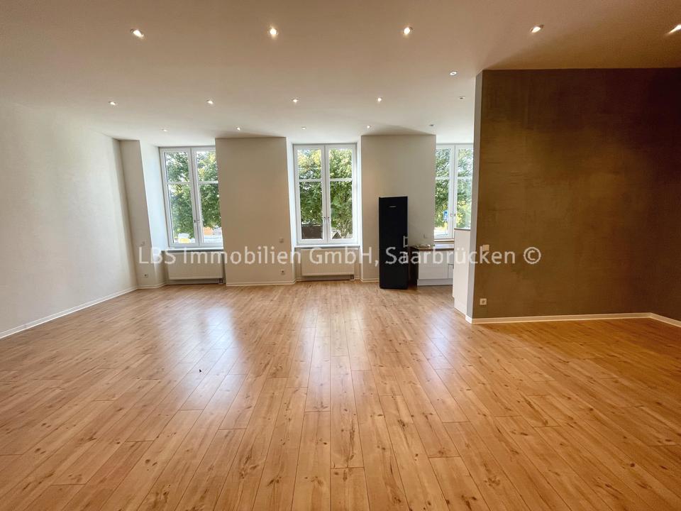 Thumbnail-Erdgeschosswohnung mit Küche und Stellplatz in Beckingen-Reimsbach