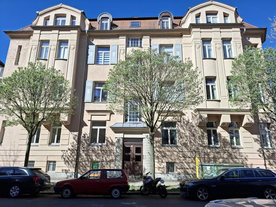 Thumbnail-*** Charmante Altbauwohnung mit Südbalkon in Leipzig ***