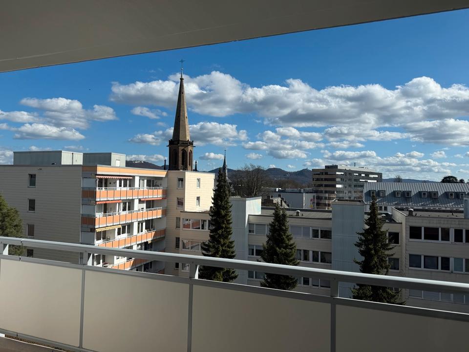 Thumbnail-Erstbezug nach Kernsanierung: Helle 4-Zimmer-Dachgeschosswohnung