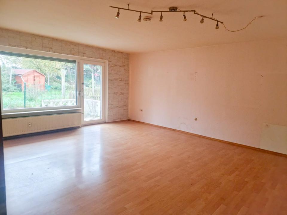 Thumbnail-Schöne helle 3 Zimmer Wohnung im EG mit großem Garten